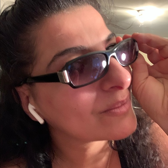 Sunglasses - Picture 2 of 7